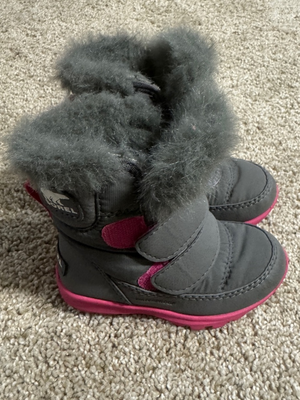 Size 6 Toddler Girl’s Sorel Whitney II Strap boots in the Quarry/Ultra Pink